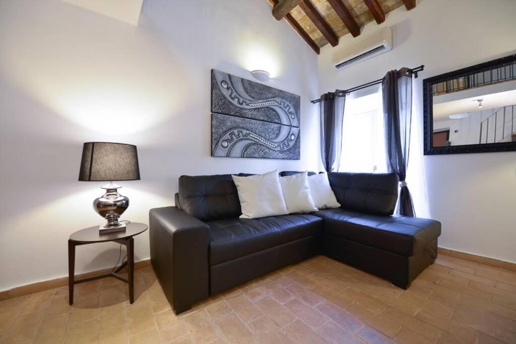 Ibernesi - Charming Apartment At The Roman Forums Exterior foto